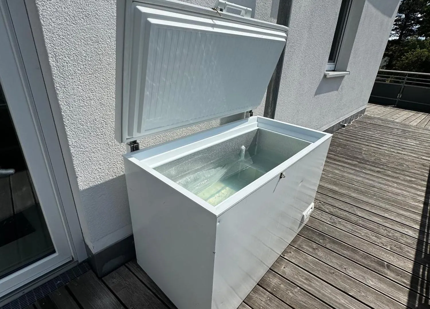 Moderne Penthouse Wohnung Mit Einzigartigem Balkon Weissenburg in Bayern 0*,