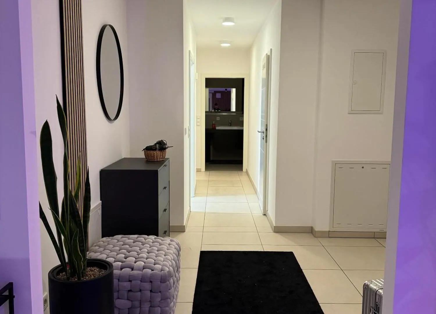 Moderne Penthouse Wohnung Mit Einzigartigem Balkon Weissenburg in Bayern Apartment