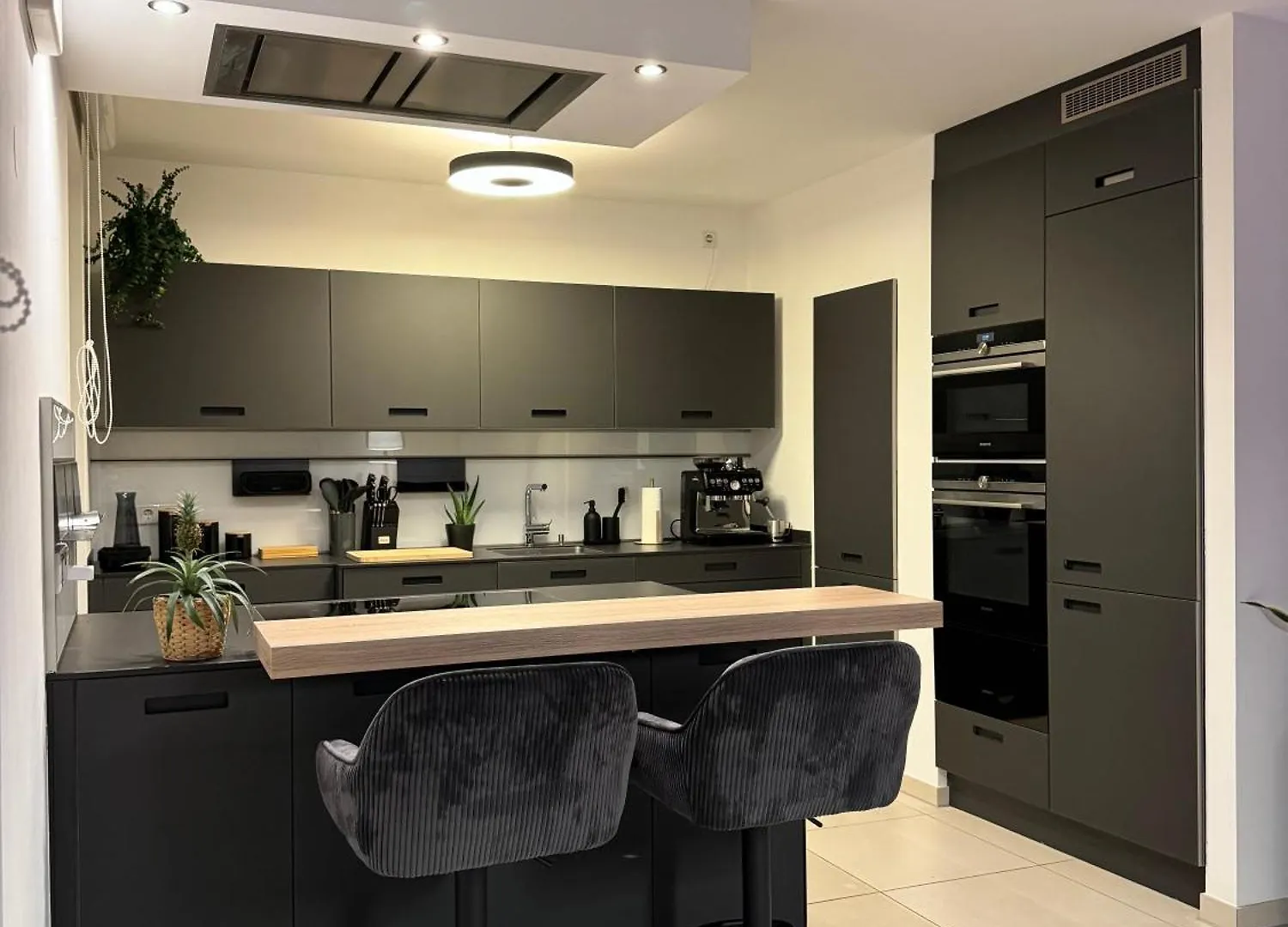 Apartment Moderne Penthouse Wohnung Mit Einzigartigem Balkon Weissenburg in Bayern Germany