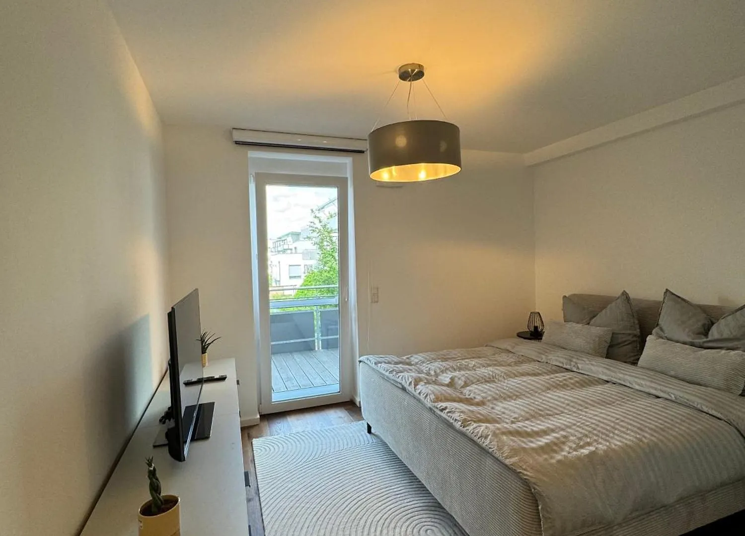 Moderne Penthouse Wohnung Mit Einzigartigem Balkon Weissenburg in Bayern