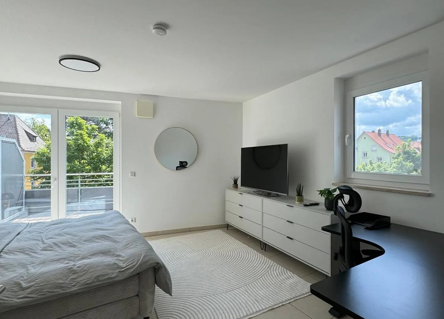 Moderne Penthouse Wohnung Mit Einzigartigem Balkon Weissenburg in Bayern 0*,