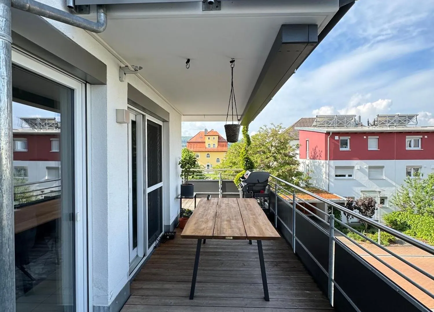 Apartment Moderne Penthouse Wohnung Mit Einzigartigem Balkon Weissenburg in Bayern Germany